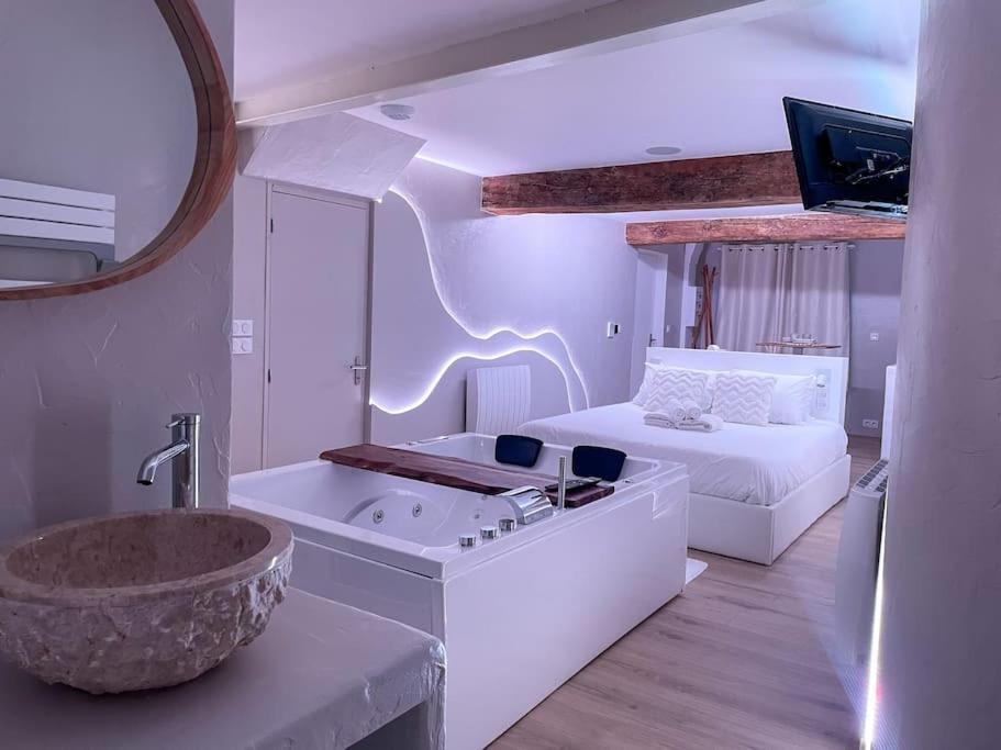 A La Folie - Loft & Spa Montrevault ภายนอก รูปภาพ